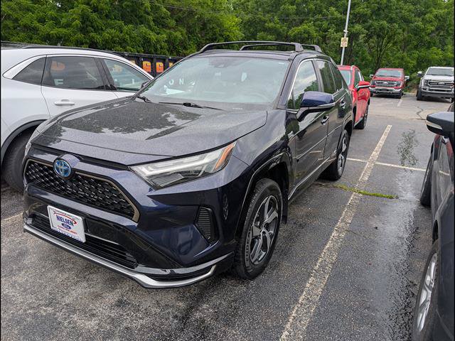 Used 2022 Toyota RAV4 SE w/ Weather & Moonroof Package AWD/4WD image 1