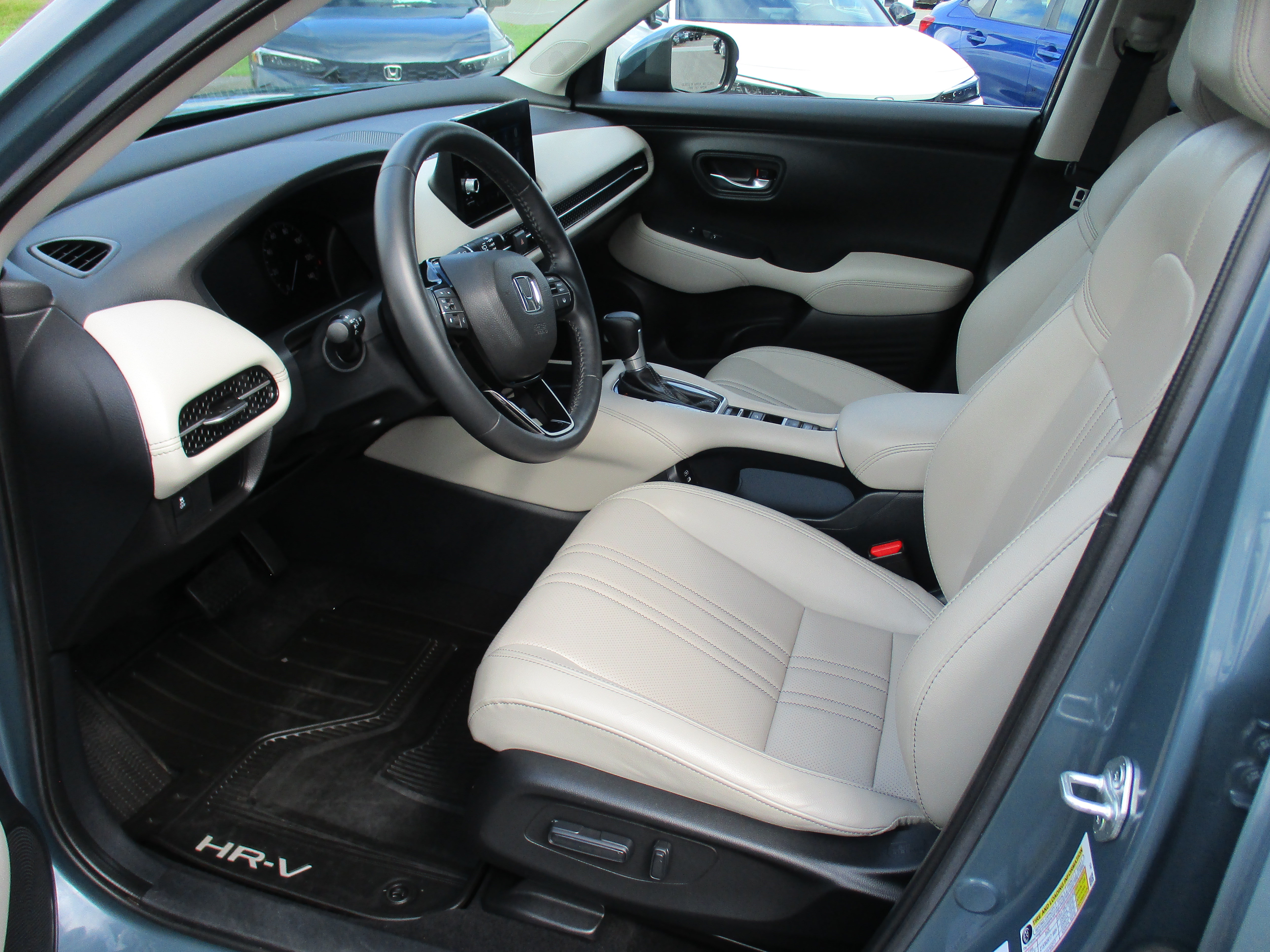 Certified 2024 Honda HR-V EX-L image 12