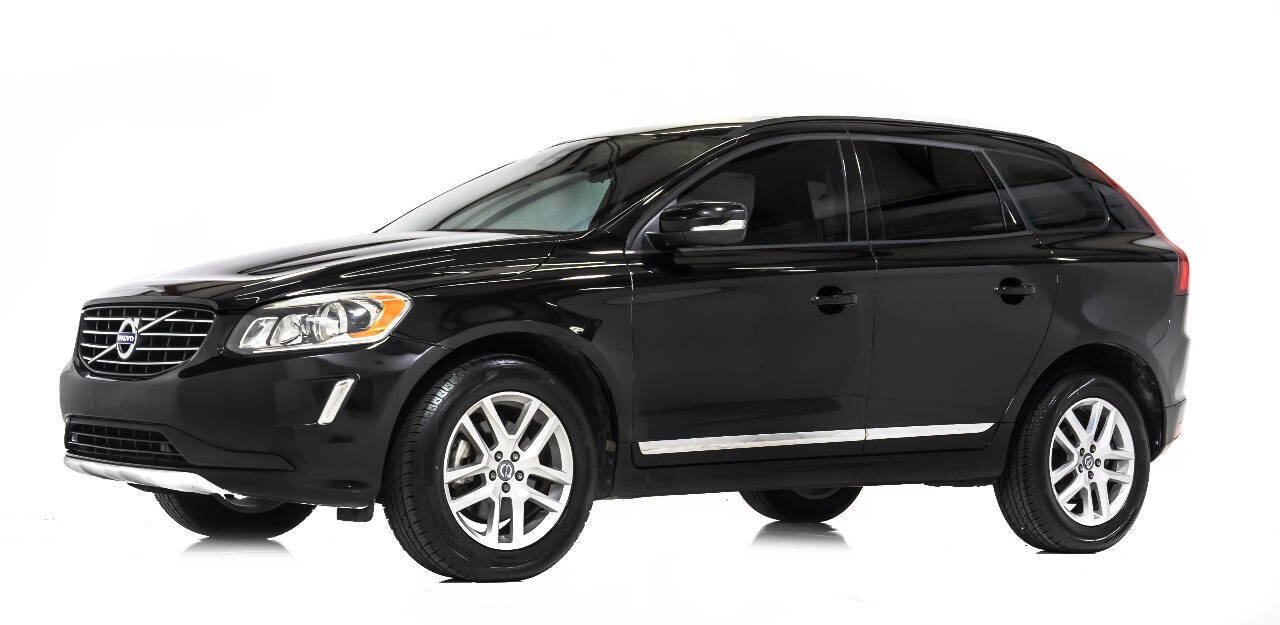 Used 2017 Volvo XC60 T5 w/ Tailgate Package image 2