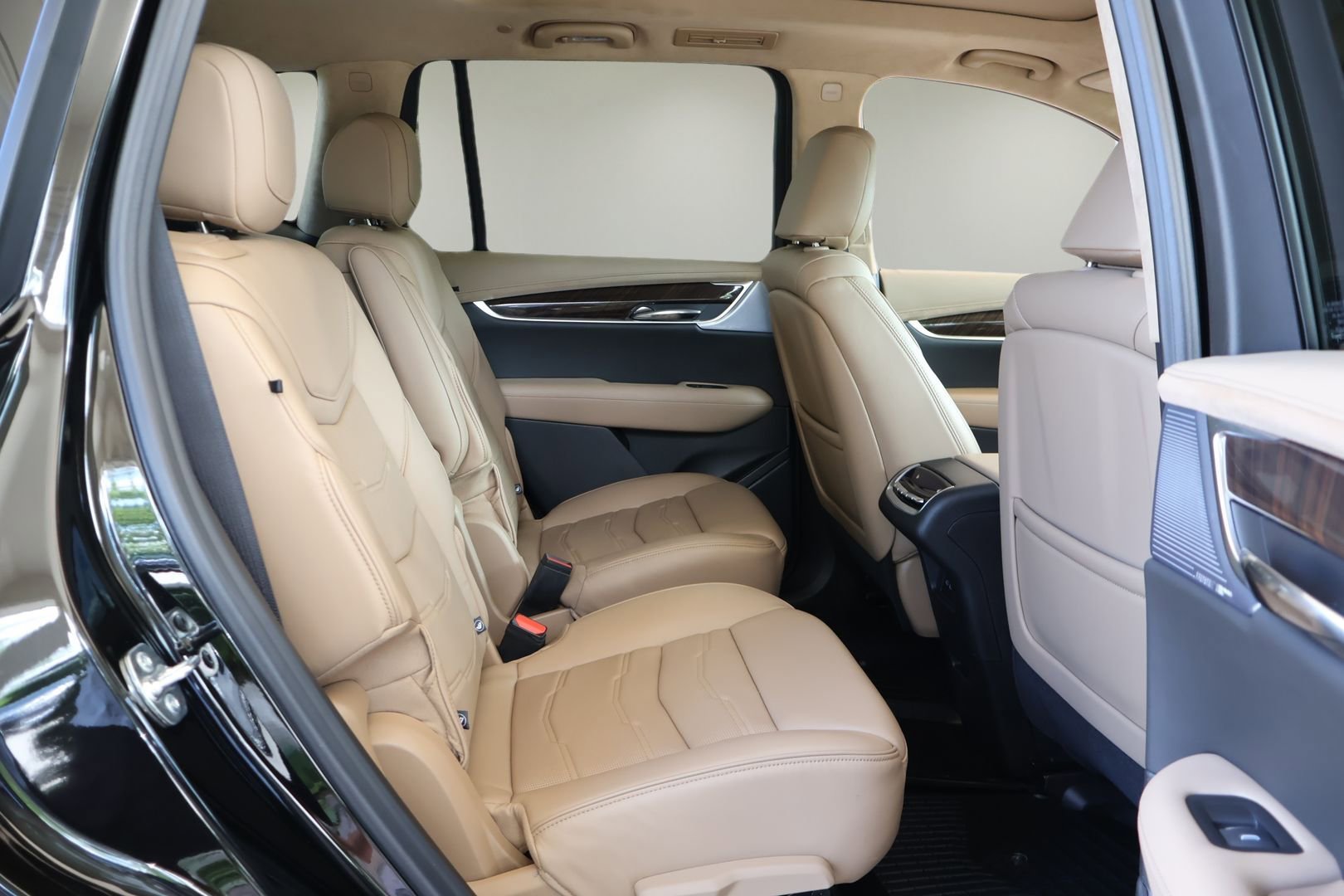 Used 2025 Cadillac XT6 Sport w/ Platinum Package AWD/4WD image 20