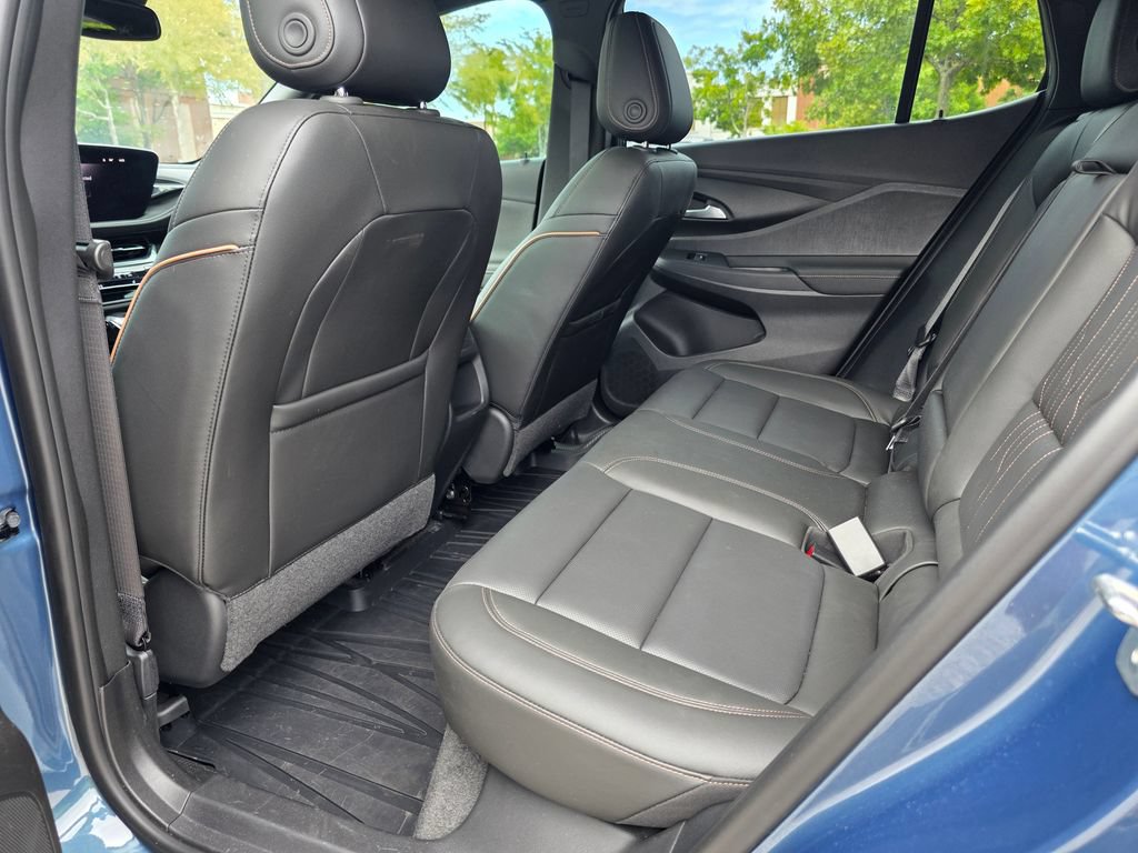 Used 2025 Buick Envista Avenir FWD image 27