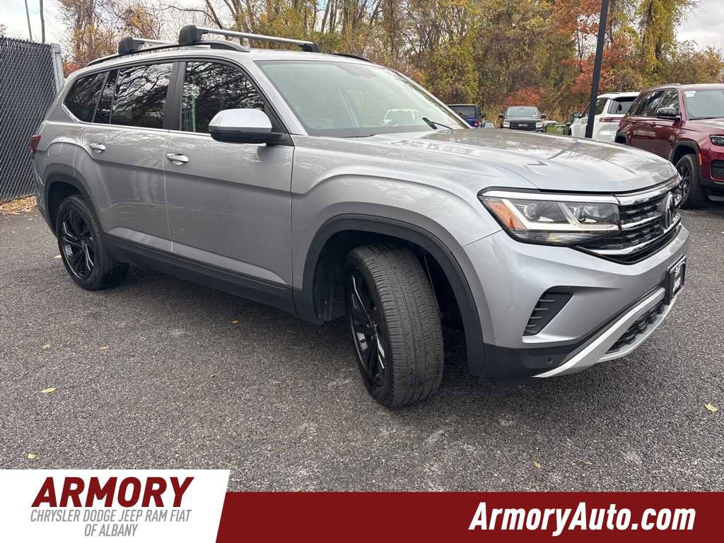 Used 2022 Volkswagen Atlas SE w/ Panoramic Sunroof Package image 3
