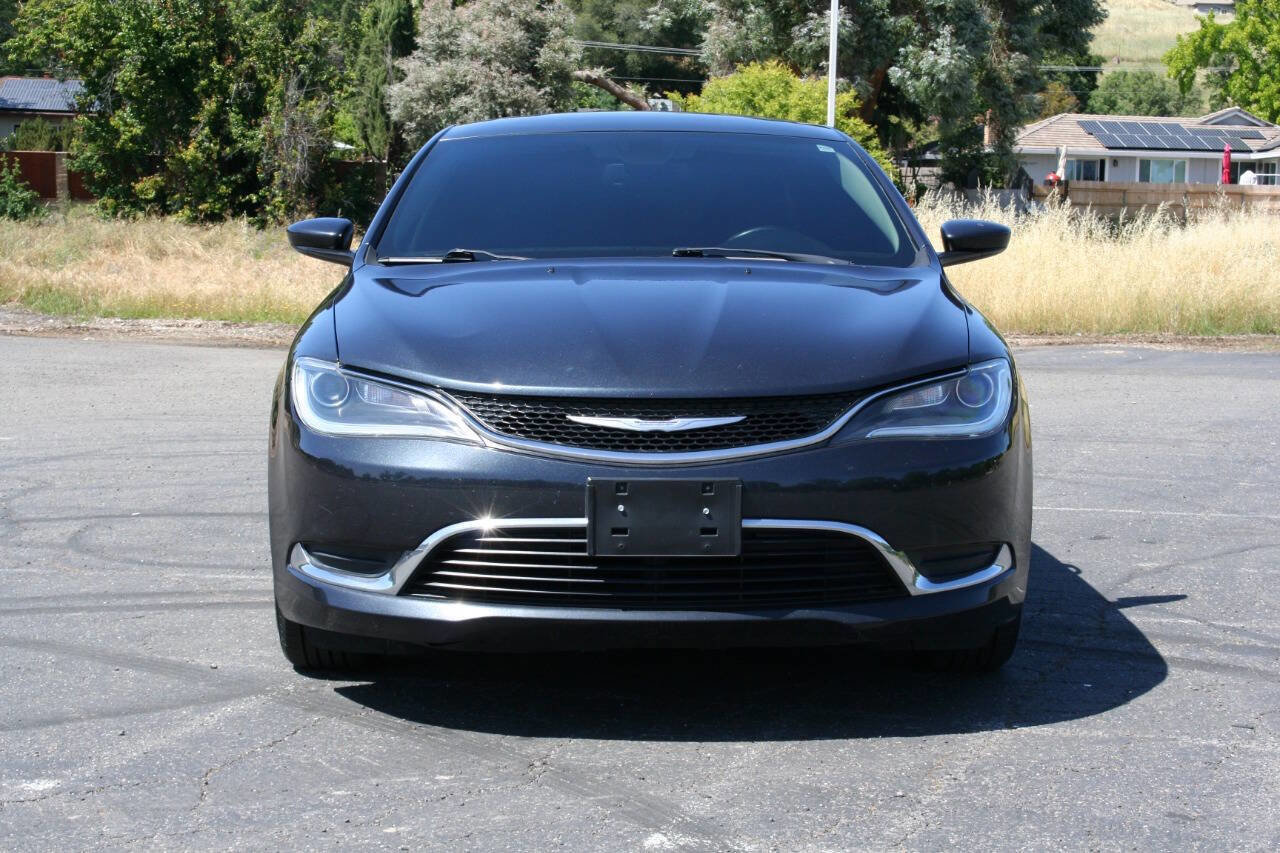 Used 2016 Chrysler 200 Limited Platinum image 3