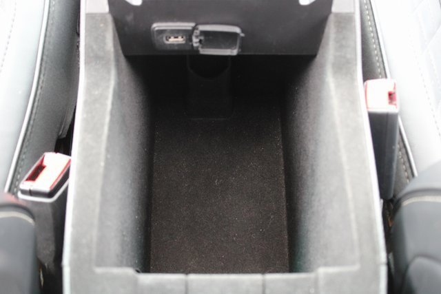 Used 2017 Ford Explorer Platinum image 19