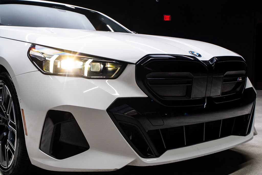 Used 2024 BMW i5 M60 AWD/4WD image 9
