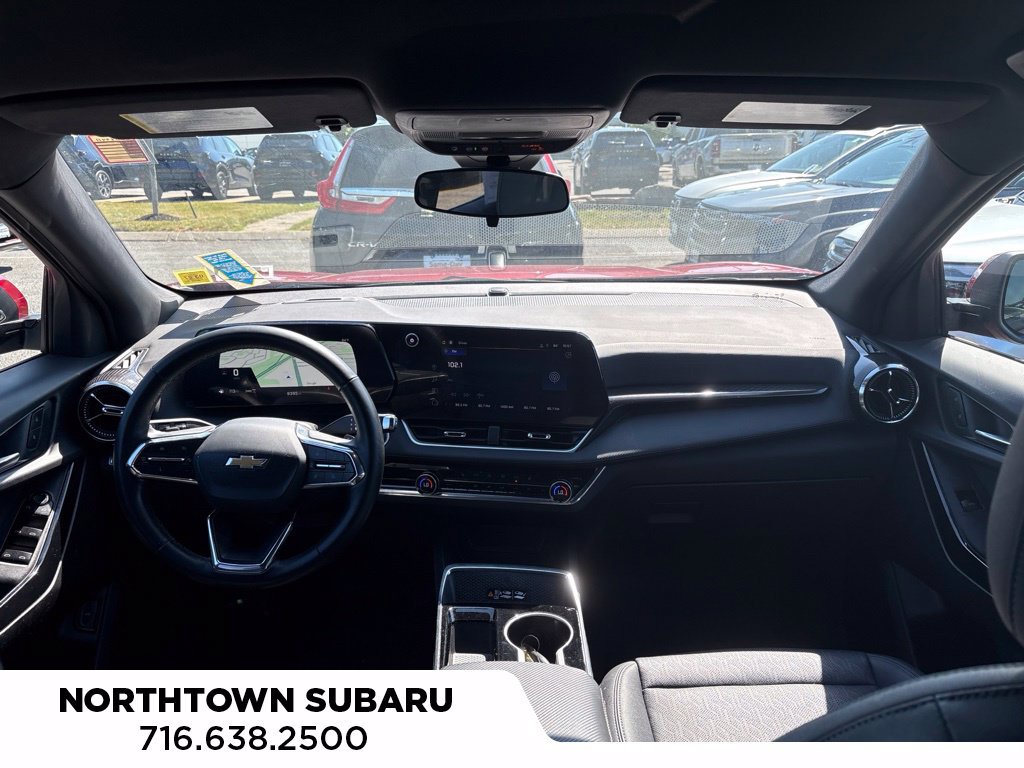 Used 2025 Chevrolet Equinox LT w/ Convenience Package II AWD/4WD image 10