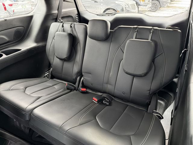 Used 2021 Chrysler Pacifica Touring-L w/ S Appearance Package image 25