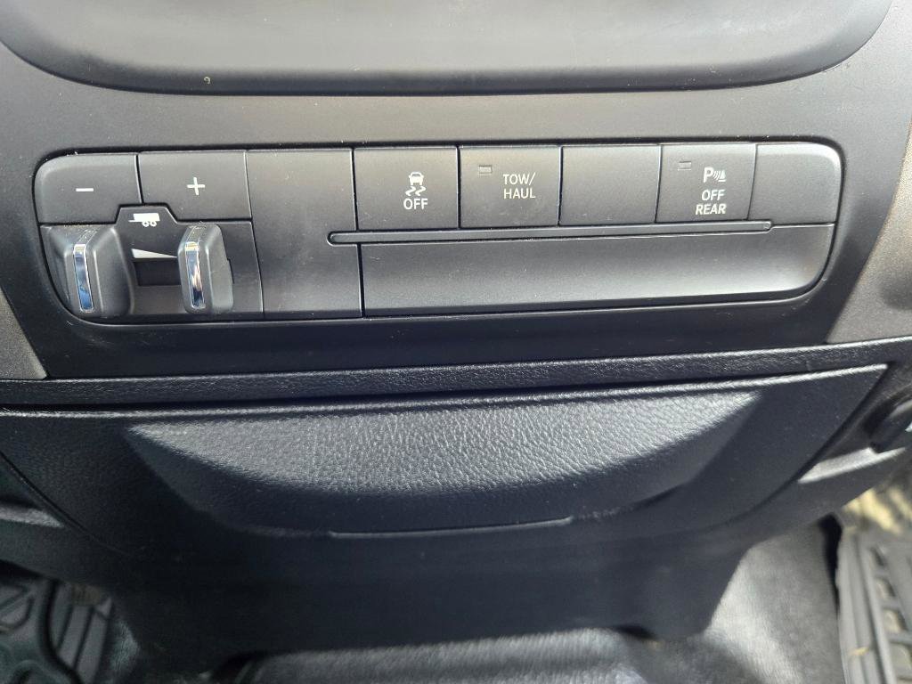 Used 2016 RAM 3500 Tradesman w/ Protection Group image 20