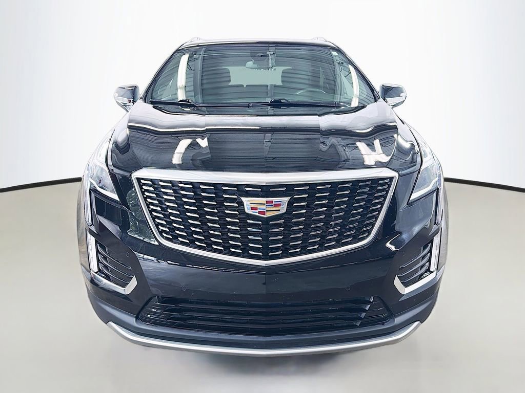 Used 2023 Cadillac XT5 Premium Luxury AWD/4WD image 2