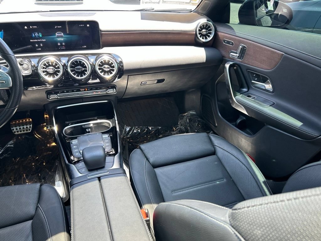 Used 2023 Mercedes-Benz CLA 35 AMG 4MATIC image 11