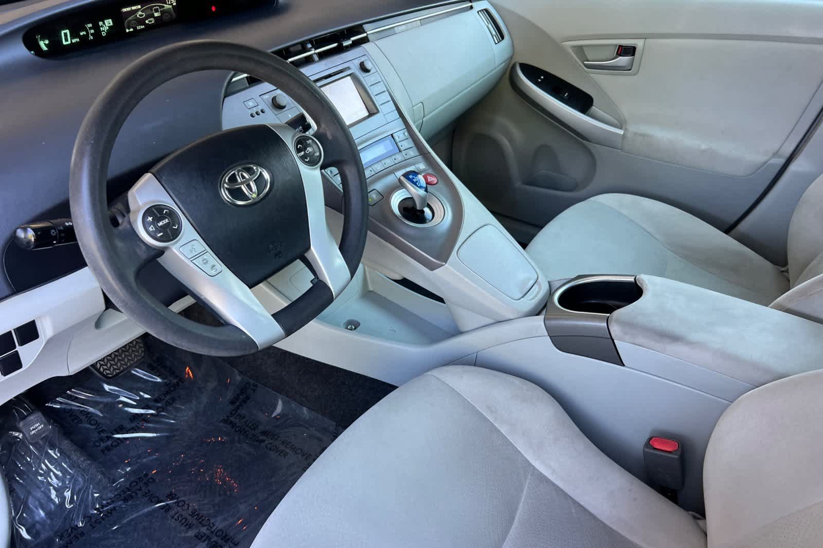 Used 2015 Toyota Prius Three FWD image 11