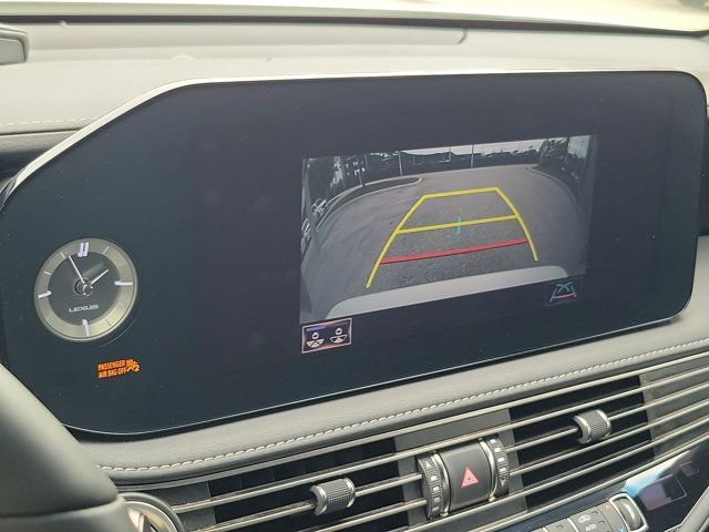 Used 2021 Lexus LS 500 AWD w/ Accessory Package (Z1) image 32