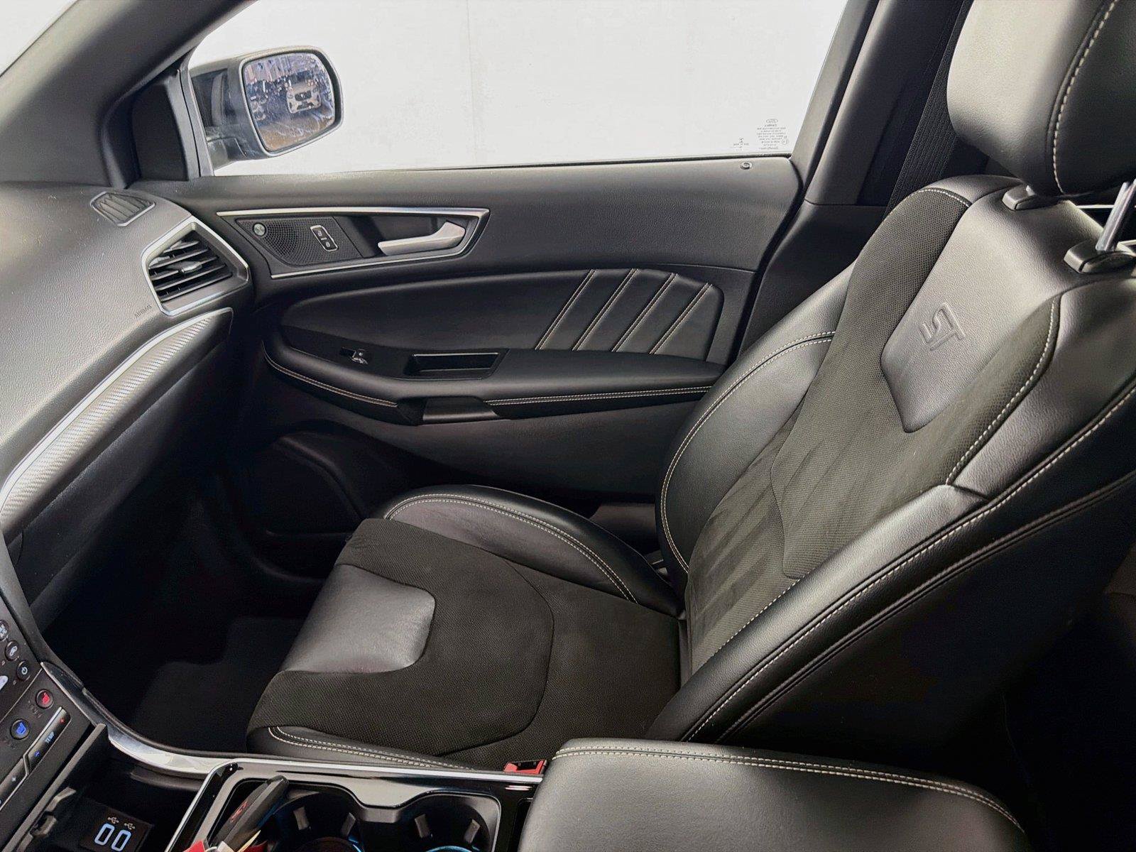 Used 2019 Ford Edge ST w/ Equipment Group 401A AWD/4WD image 29