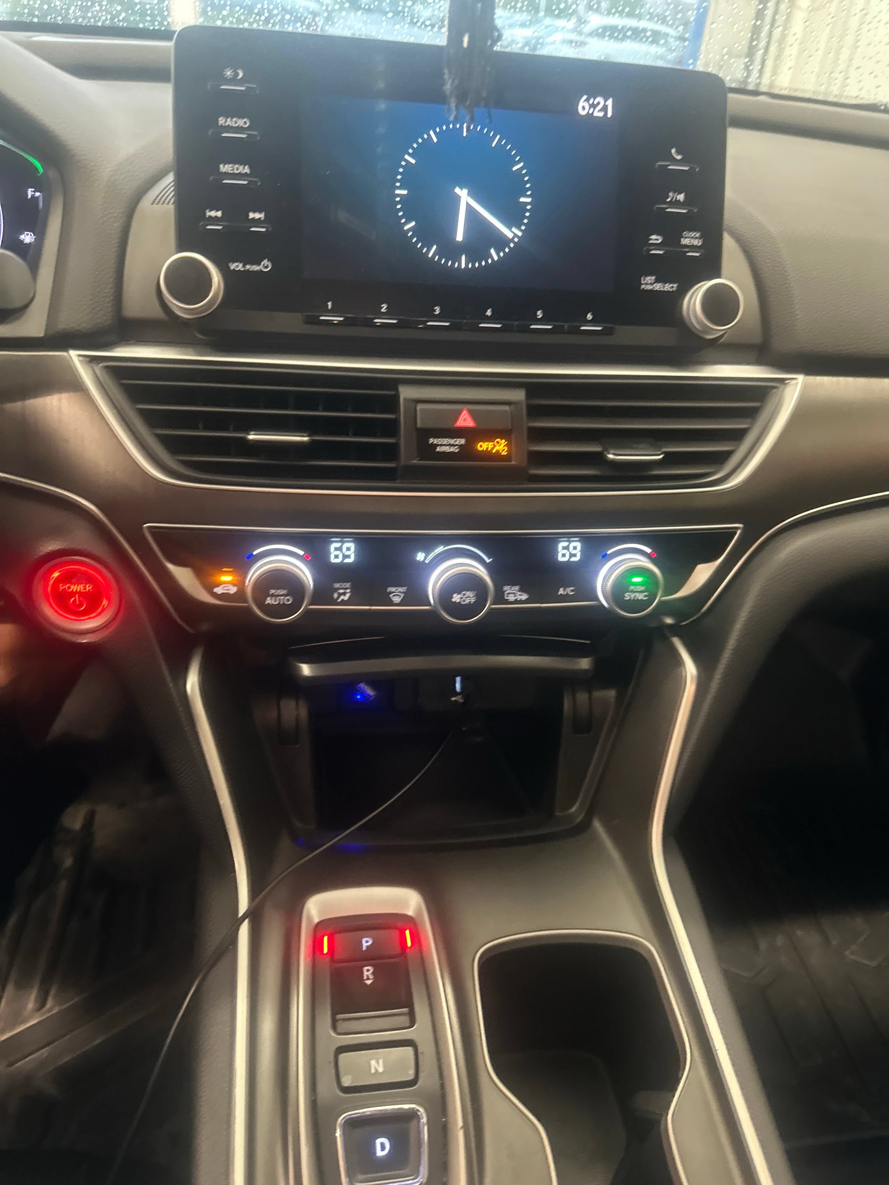 Used 2019 Honda Accord Hybrid image 2