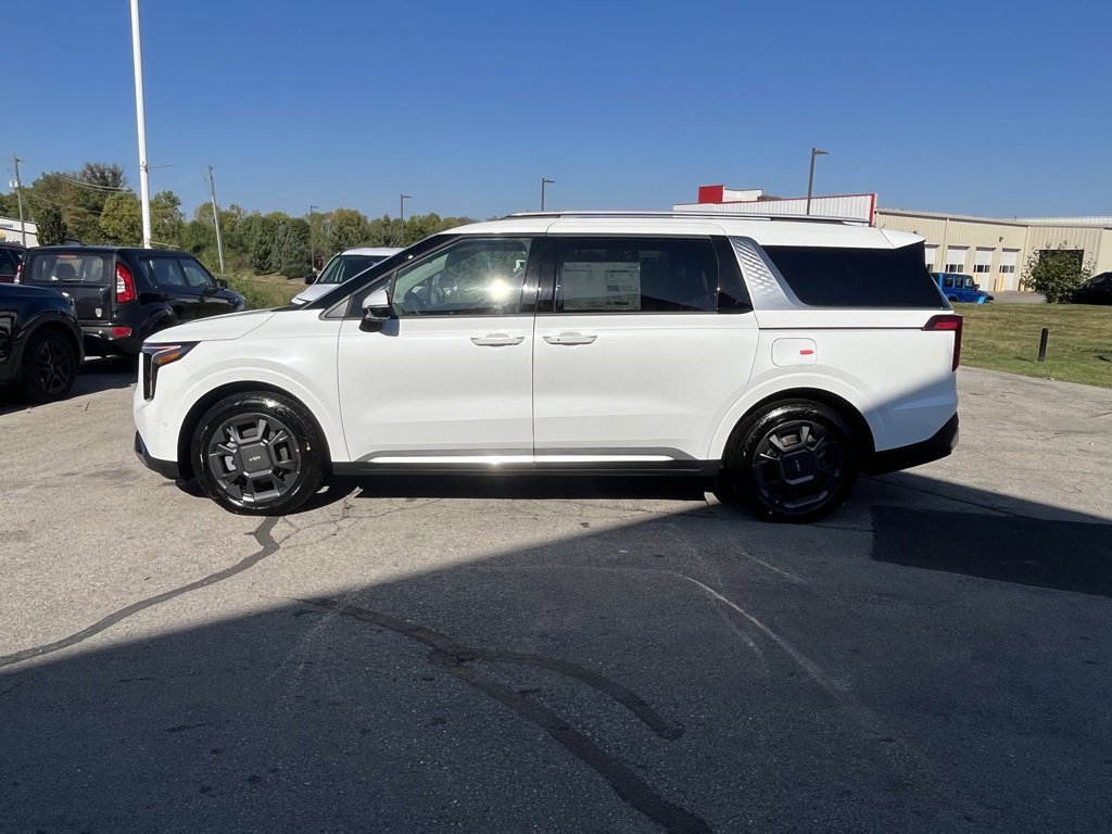 New 2026 Kia Carnival SX image 4