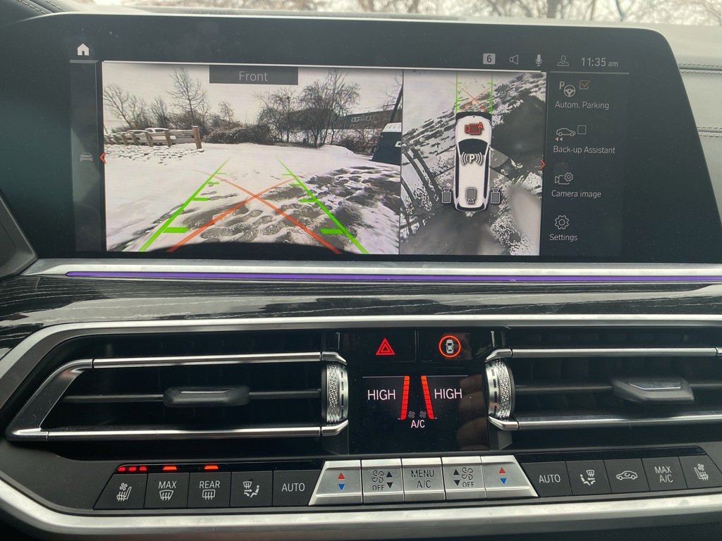 Used 2022 BMW X7 M50i w/ Dynamic Handling Package image 9