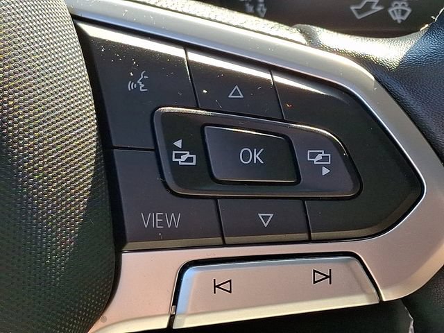 Used 2022 Volkswagen Tiguan SE AWD/4WD image 22