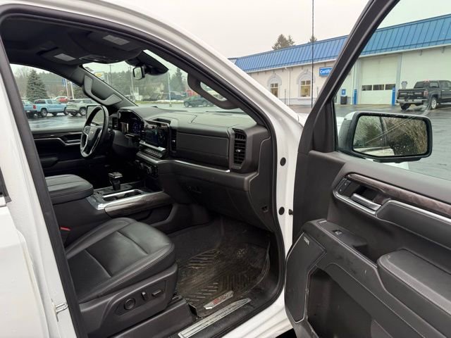 Used 2024 Chevrolet Silverado 1500 LTZ image 12