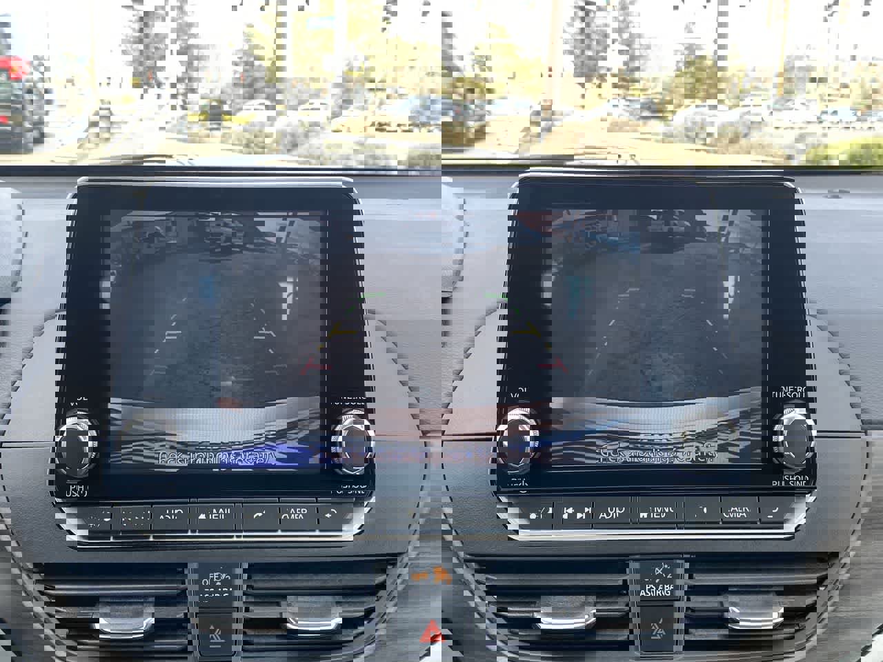 Used 2024 Nissan Altima 2.5 SV image 17