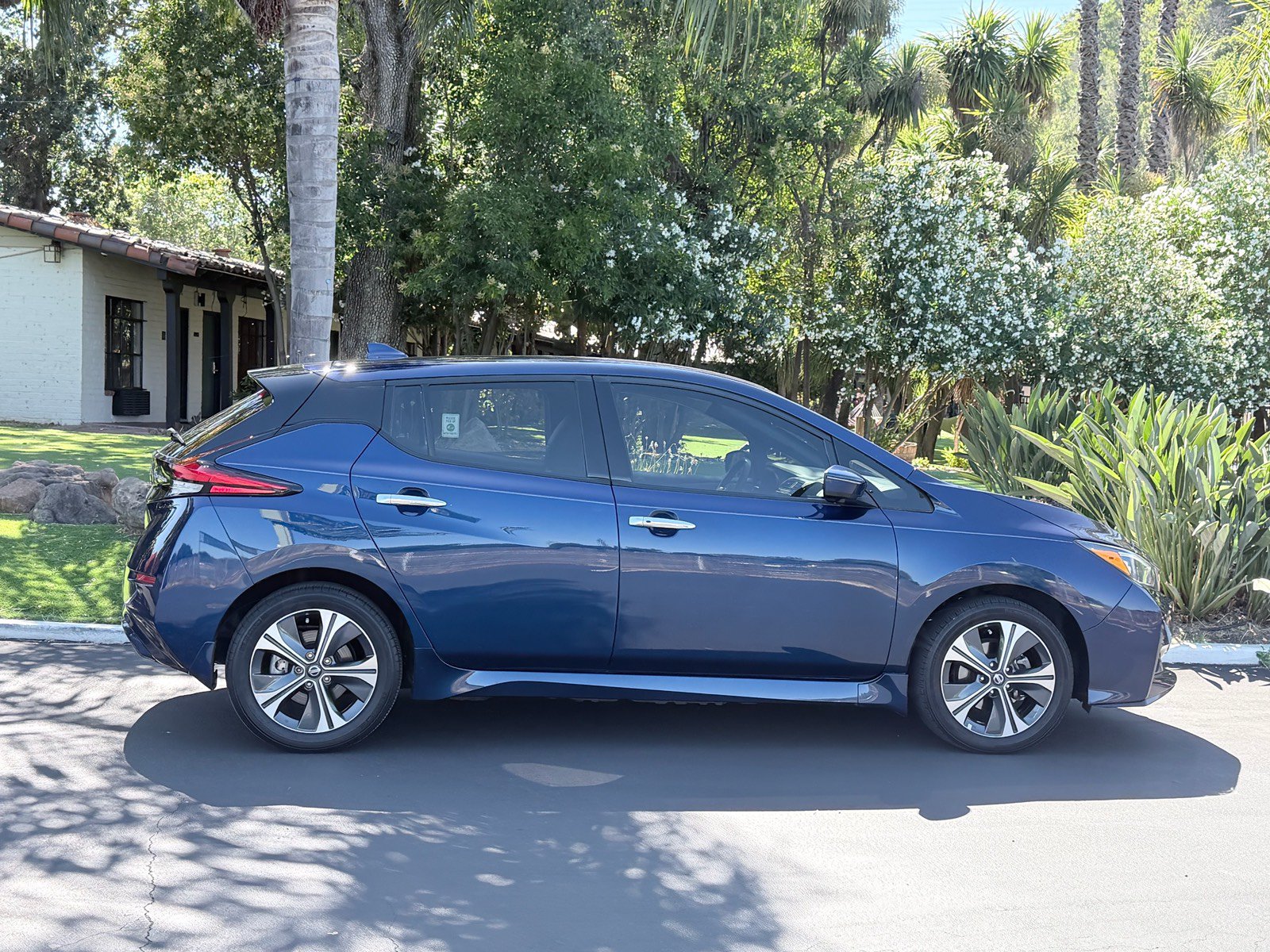 Used 2021 Nissan Leaf SL Plus FWD image 5