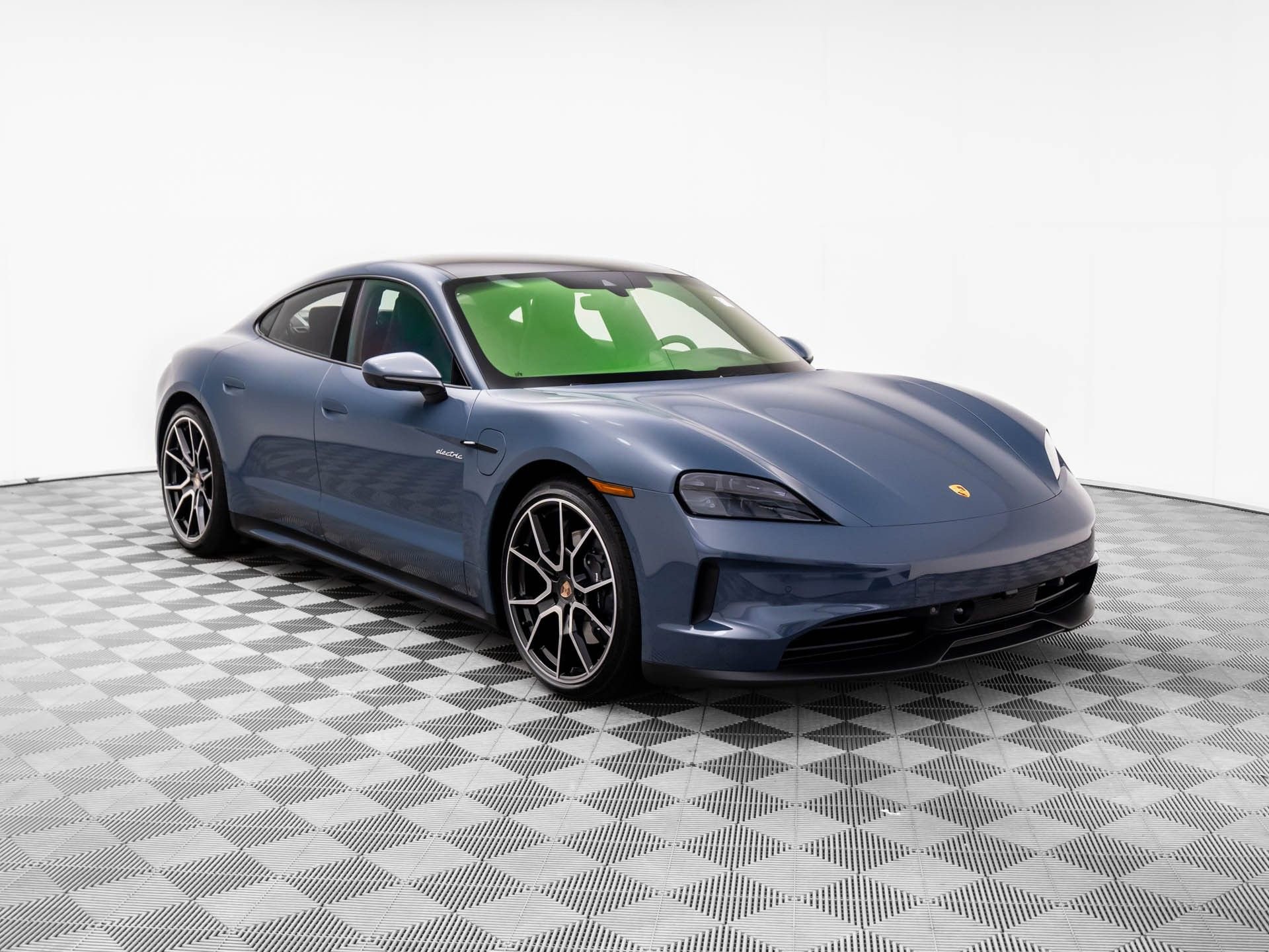 New 2026 Porsche Taycan image 6