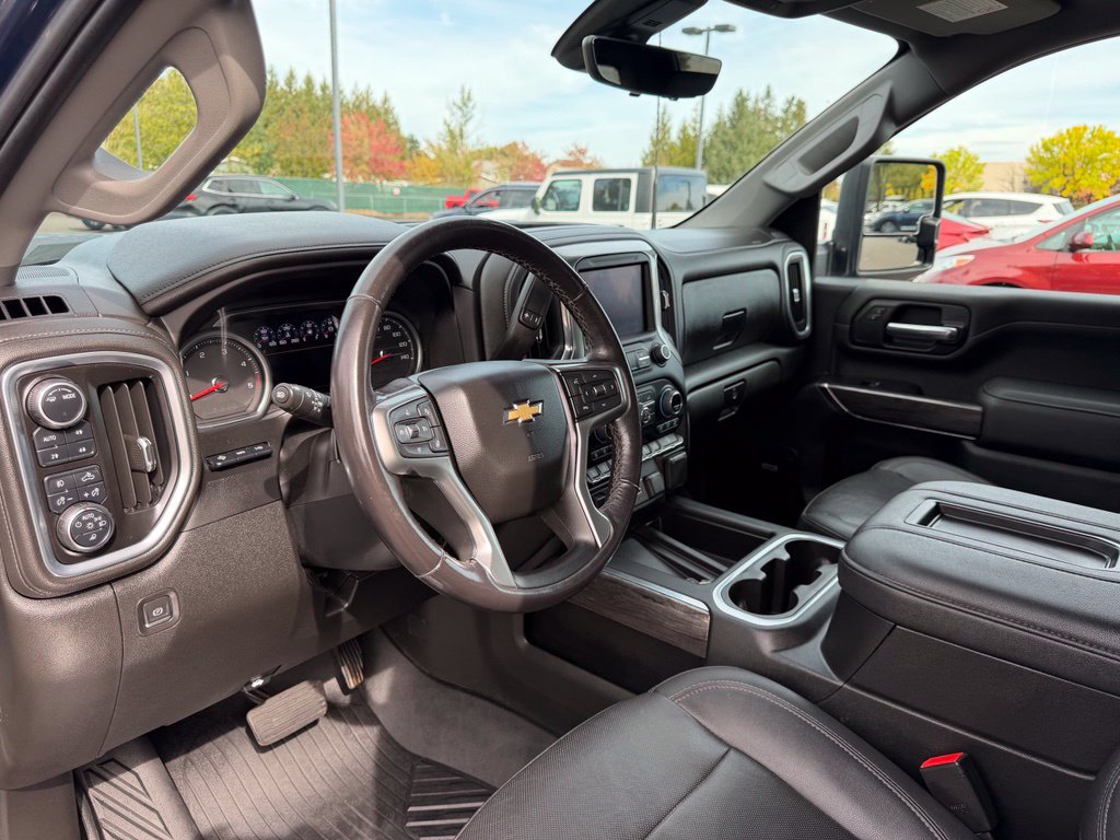 Used 2022 Chevrolet Silverado 2500 LTZ AWD/4WD image 17