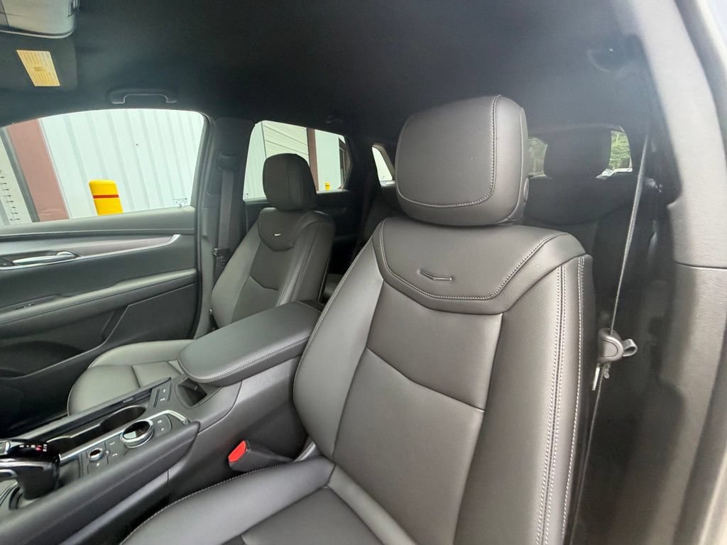 New 2026 Cadillac XT5 Luxury w/ LPO, Floor Liner Package AWD/4WD image 14