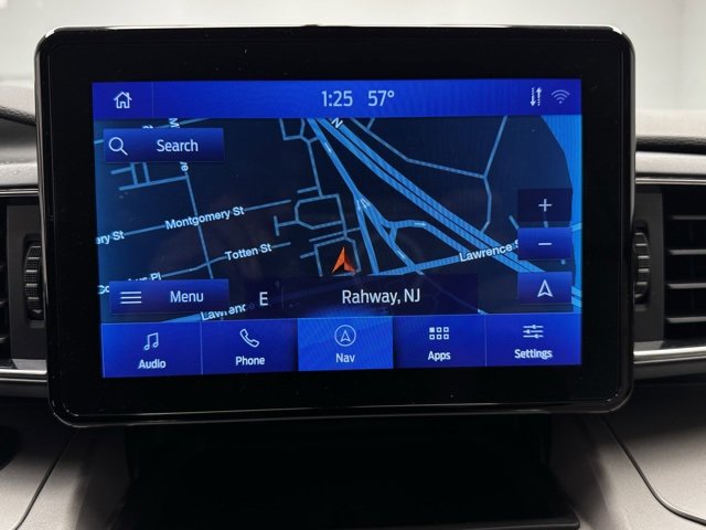 Used 2023 Ford Explorer XLT w/ Equipment Group 202A image 41