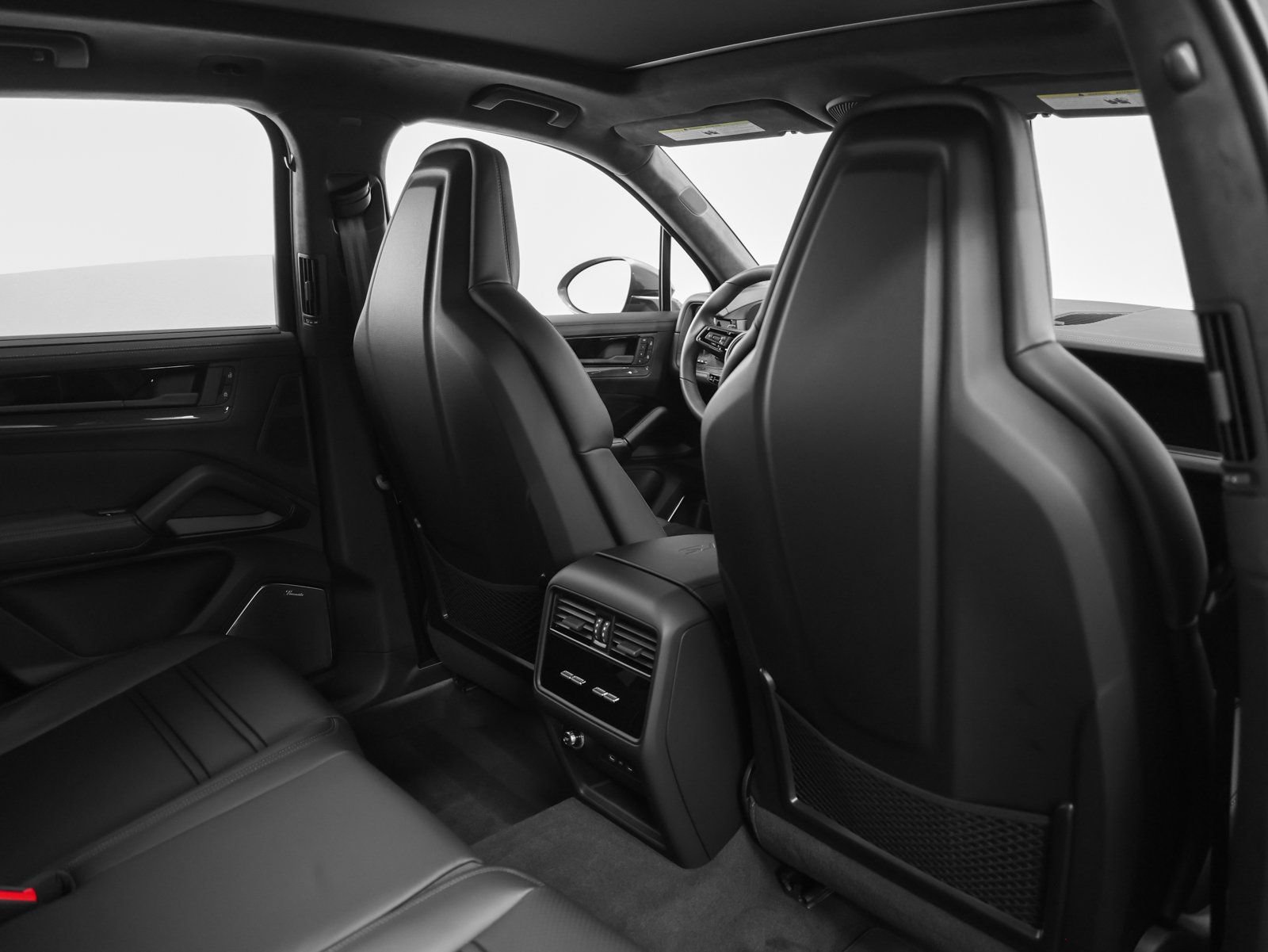 New 2026 Porsche Cayenne GTS image 28