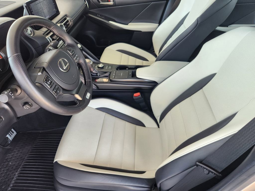 Used 2022 Lexus IS 350 F Sport RWD image 13