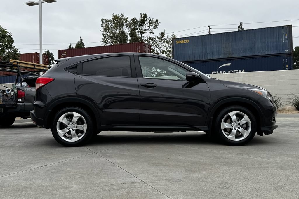 Used 2016 Honda HR-V EX image 4