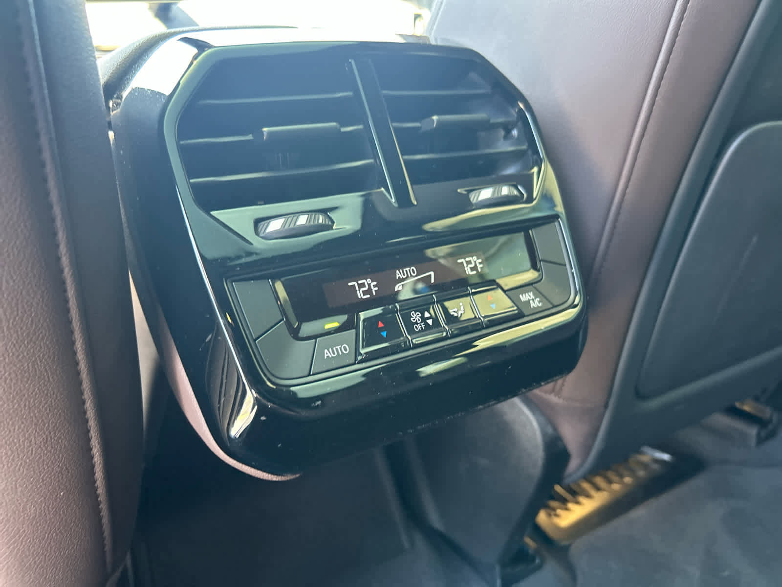 Certified 2023 BMW iX xDrive50 w/ Convenience Package image 21