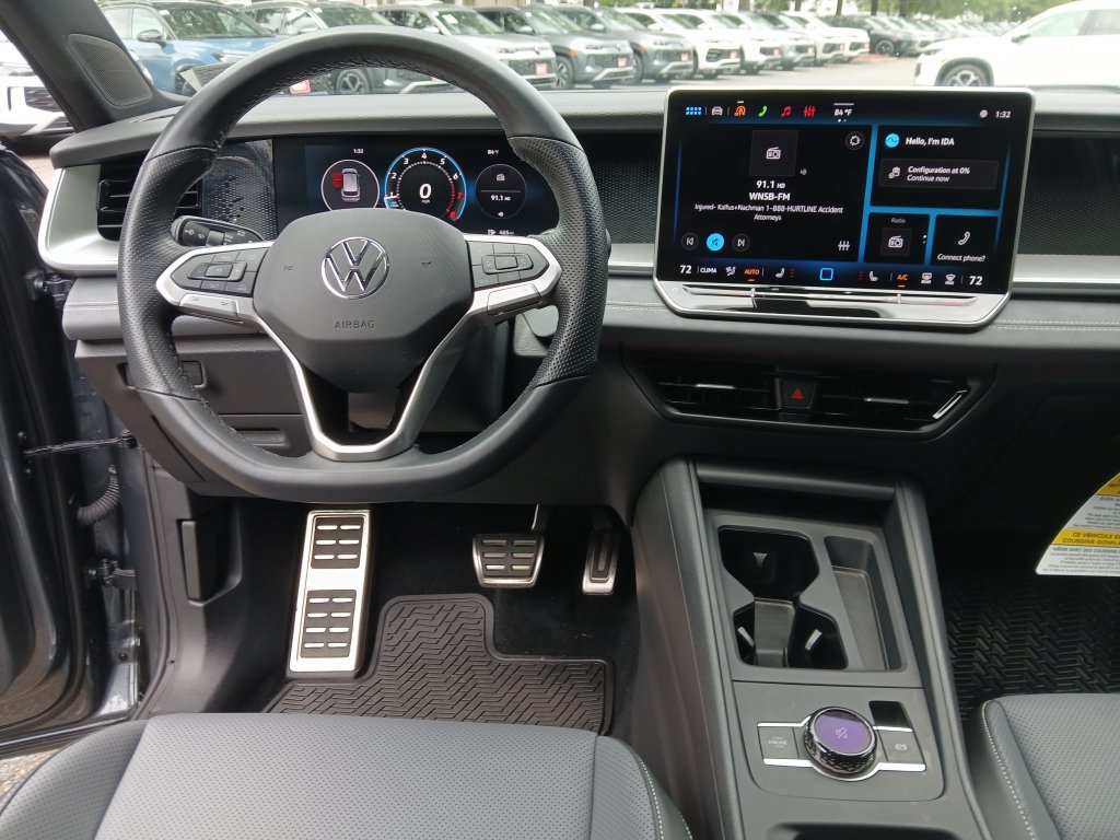Used 2026 Volkswagen Tiguan SE R-Line FWD image 14