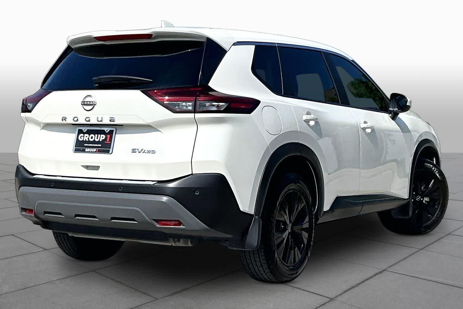 Used 2023 Nissan Rogue SV AWD/4WD image 13
