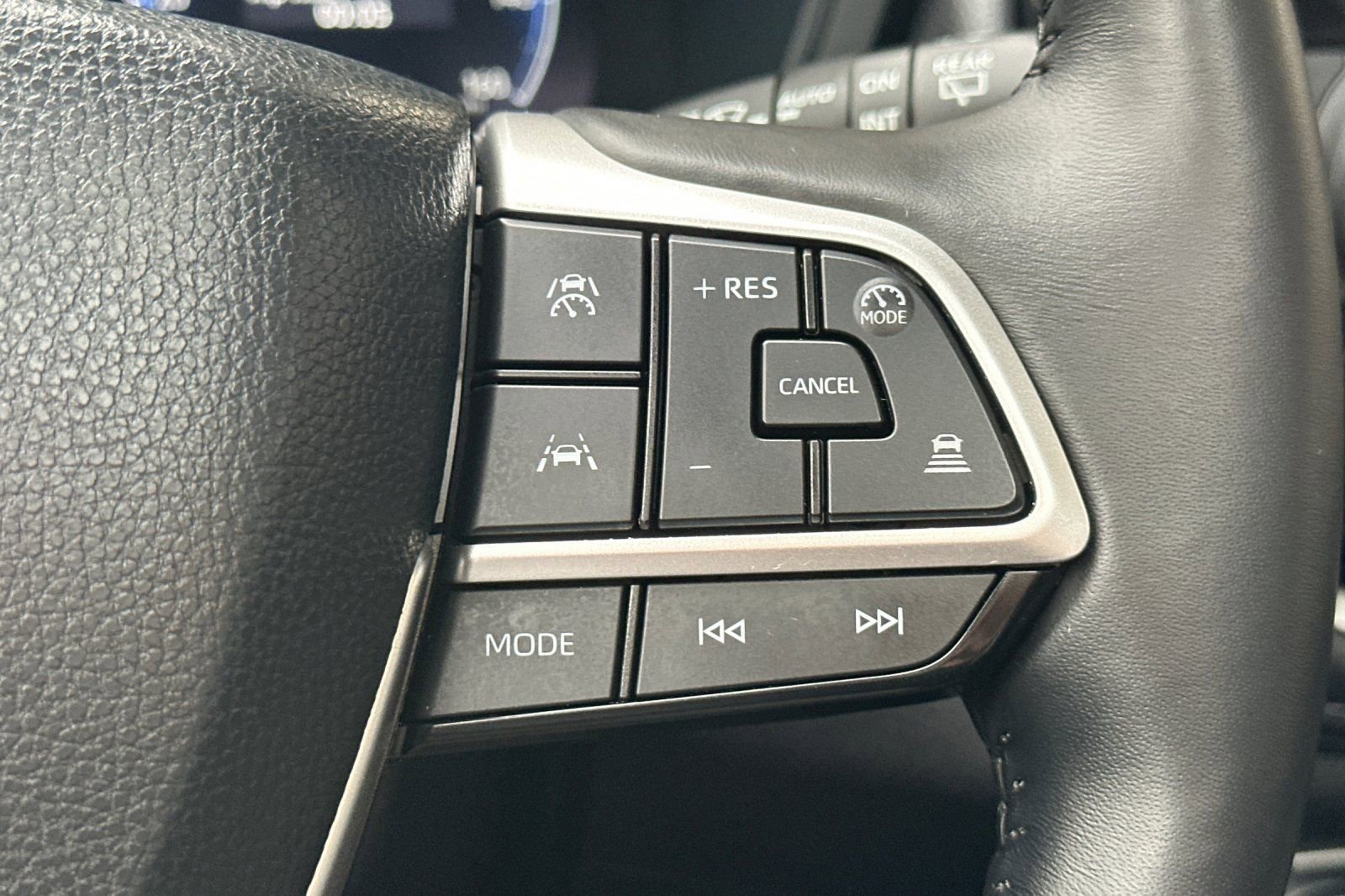 Used 2025 Toyota Grand Highlander AWD image 33