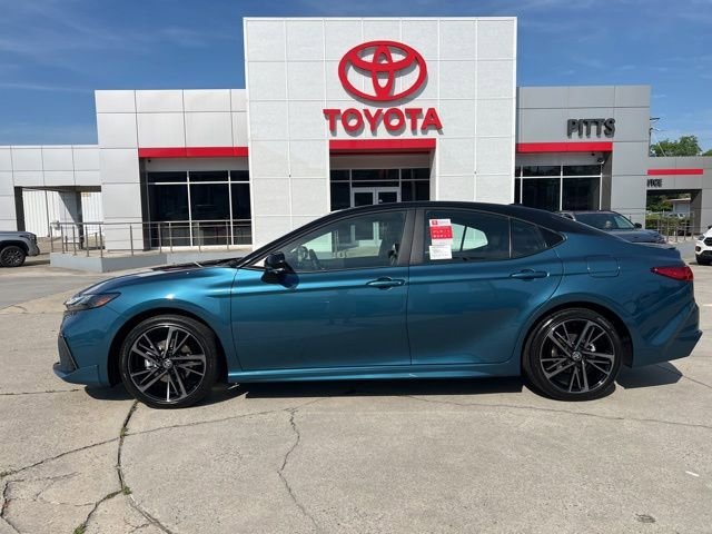 New 2026 Toyota Camry XSE FWD image 11
