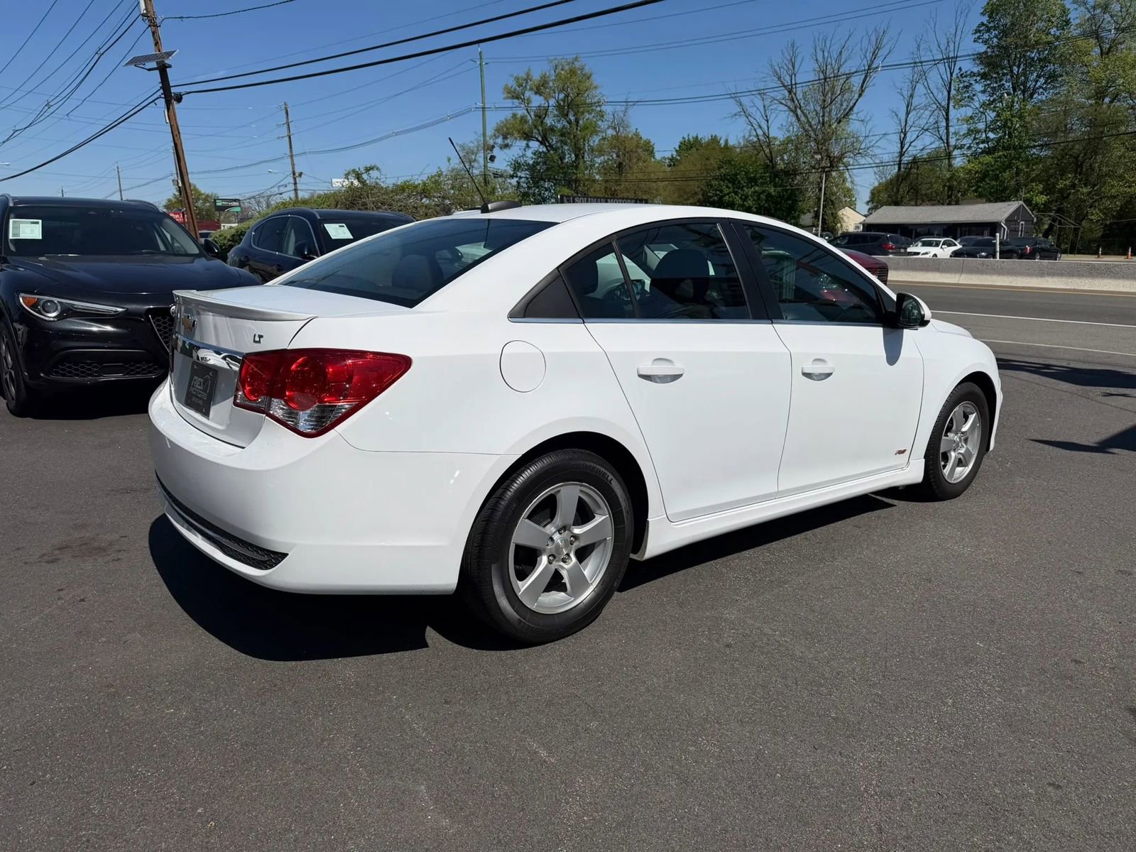 Used 2016 Chevrolet Cruze LT FWD image 5