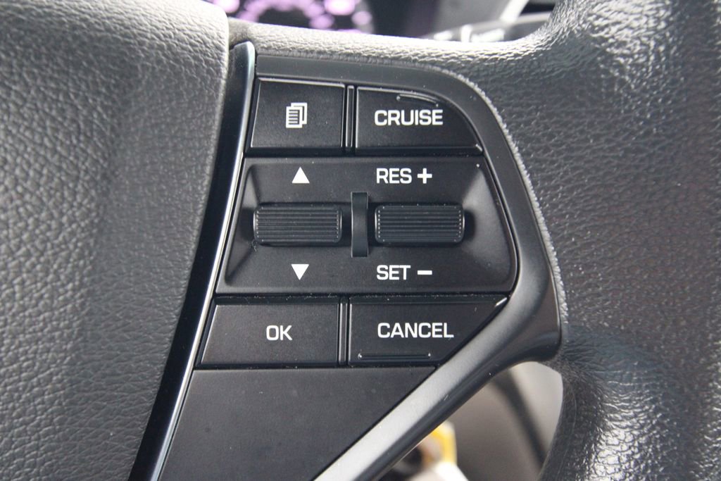 Used 2017 Hyundai Sonata SE image 19
