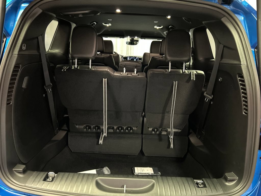 New 2027 Chrysler Pacifica Select FWD image 23