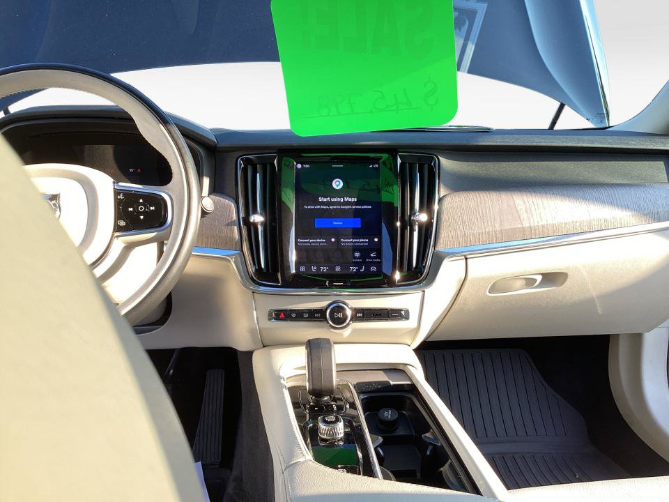 Certified 2023 Volvo V90 B6 Cross Country Plus AWD/4WD image 21
