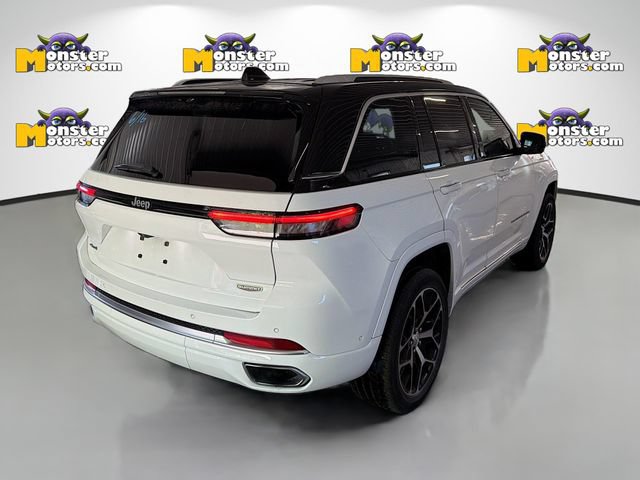 Used 2022 Jeep Grand Cherokee Summit AWD/4WD image 4