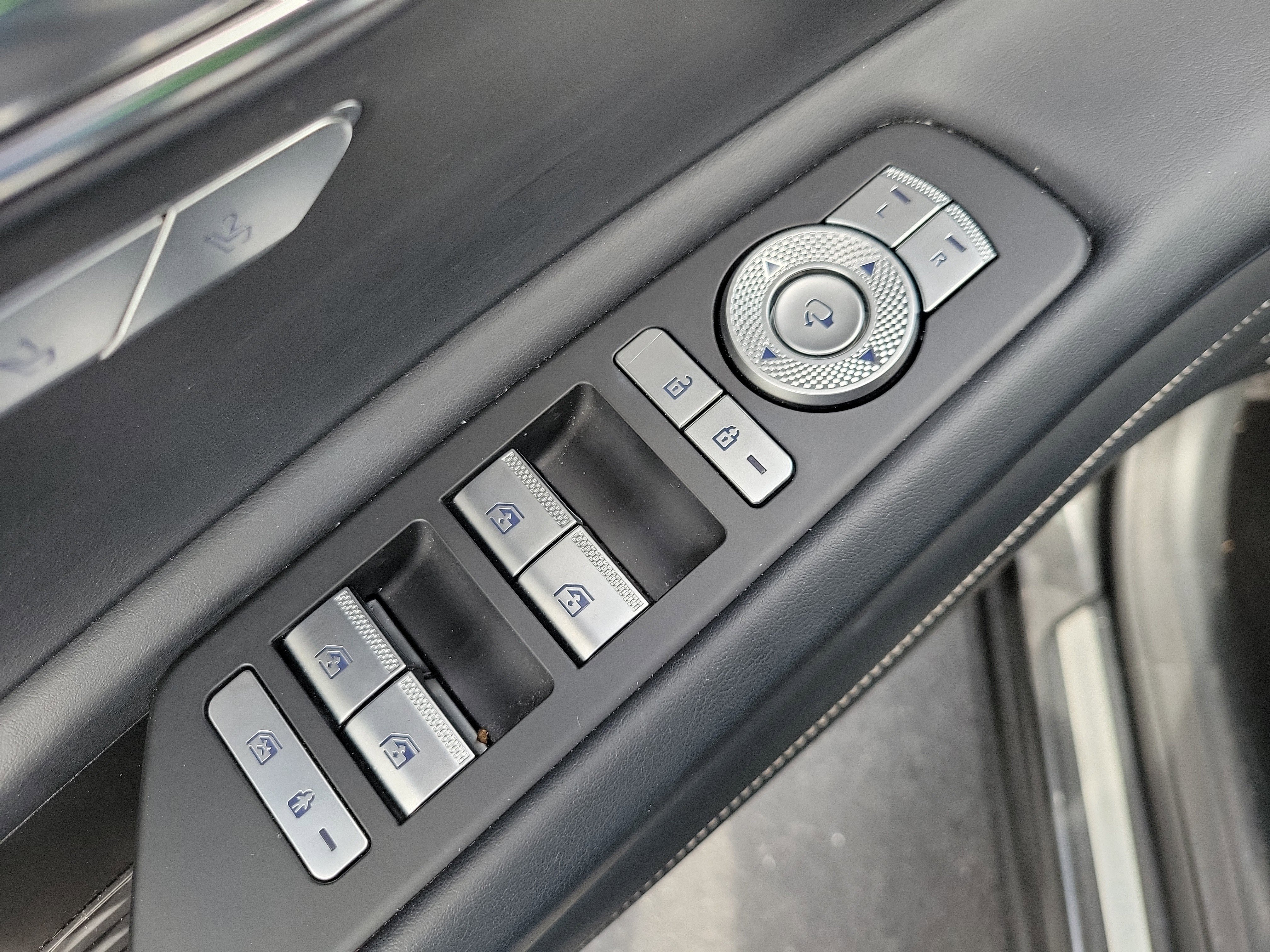 Used 2024 Genesis GV80 3.5T image 19