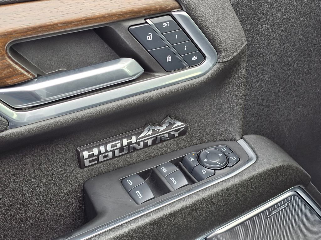 Used 2024 Chevrolet Silverado 1500 High Country w/ High Country Premium Package image 21