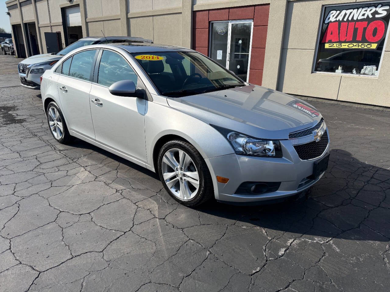 Used 2014 Chevrolet Cruze LTZ w/ Enhanced Safety Package FWD image 1
