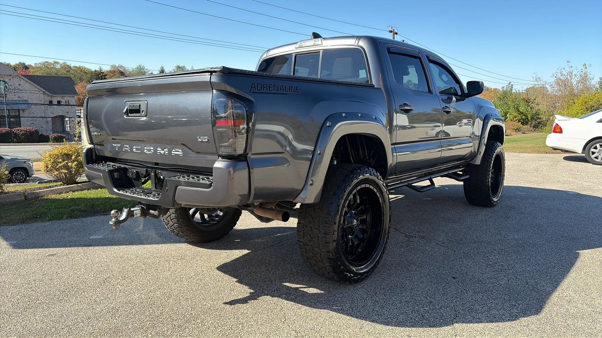 Used 2021 Toyota Tacoma SR5 image 10