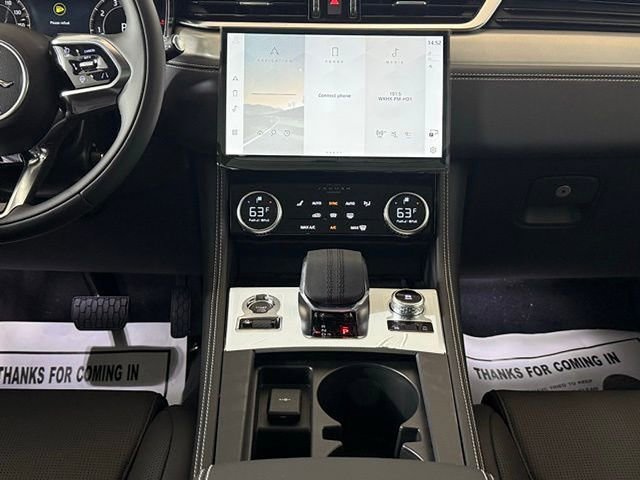 New 2026 Jaguar F-PACE R-Dynamic S image 22