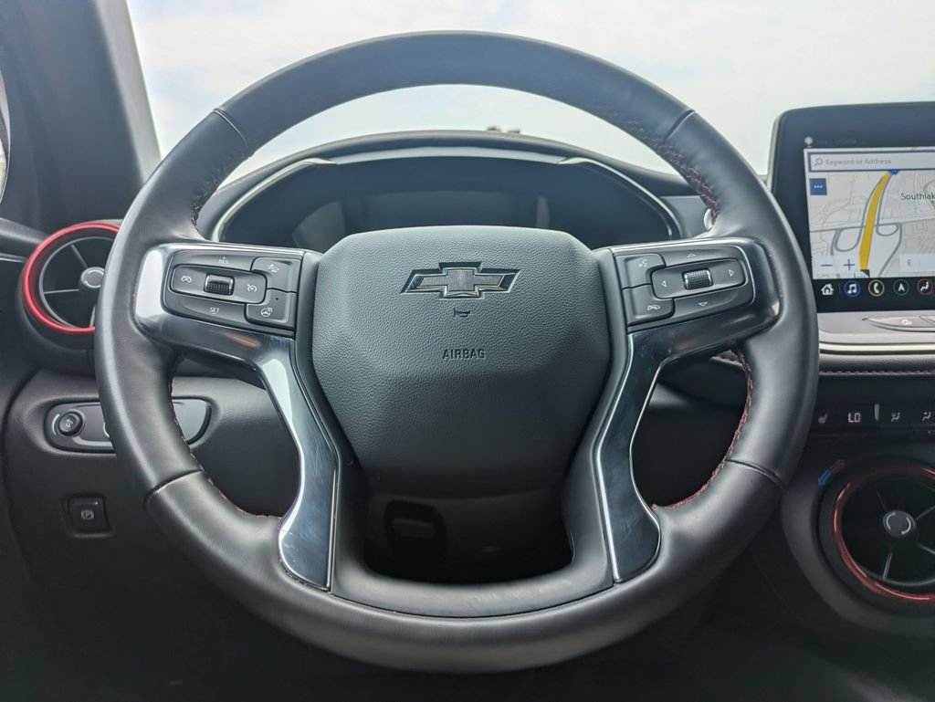 Used 2025 Chevrolet Blazer RS FWD image 22