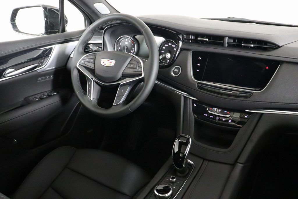 New 2025 Cadillac XT5 Premium Luxury w/ Technology Package image 3