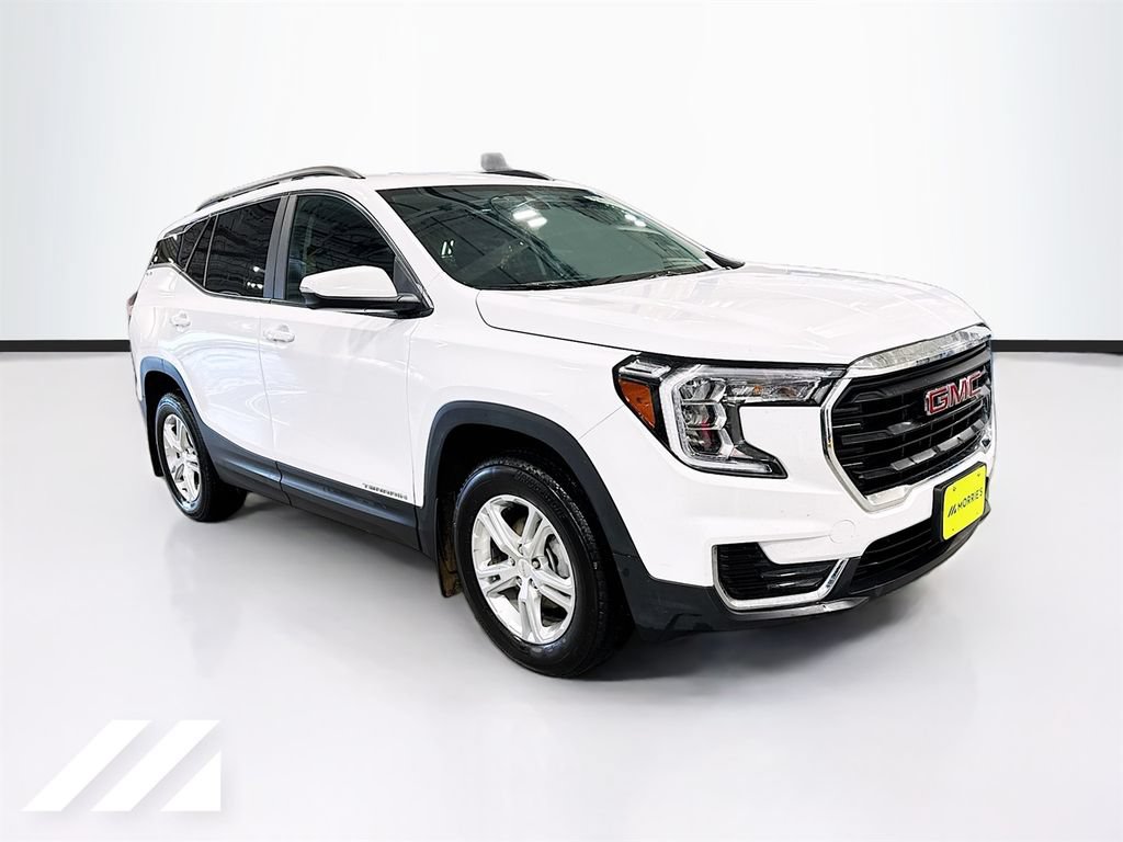 Used 2024 GMC Terrain SLE w/ Driver Convenience Package AWD/4WD image 3