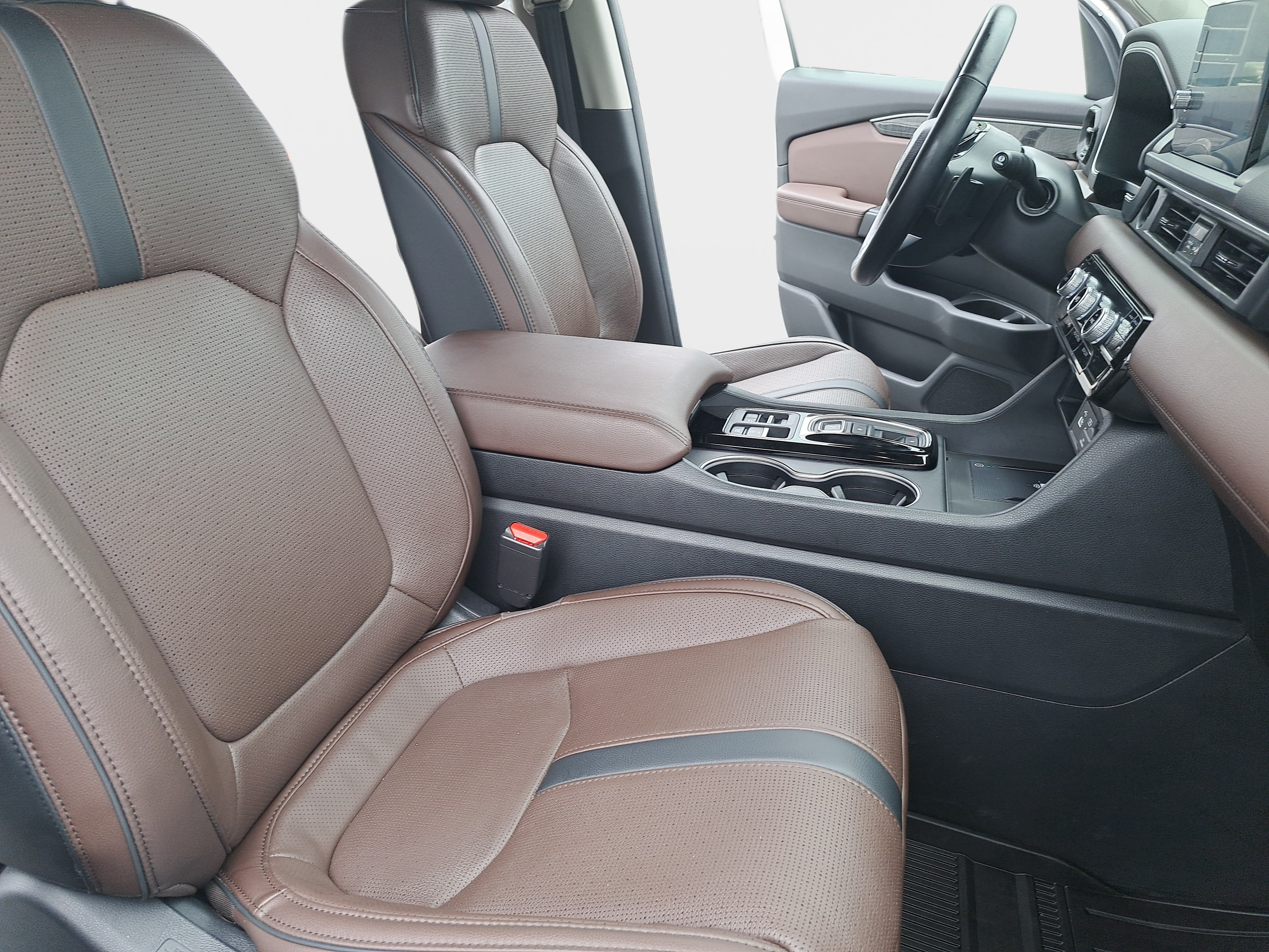 Used 2024 Honda Pilot Elite image 10